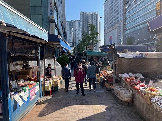 韓国の漢方市場 高麗手指鍼 研修 学芸大学駅徒歩2分にある目黒いべ治療院 鍼灸院